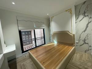 Nhà mới 22m 5 tầng nội thất 5 sao, 2 THOÁNG trước sau. OTO ngủ sau nhà. LH 0922979333